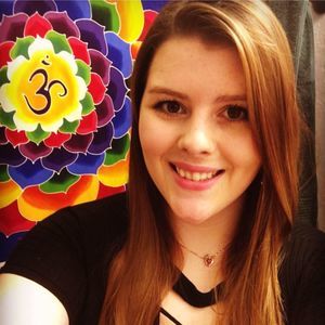 Meet your Posher, Caitlin